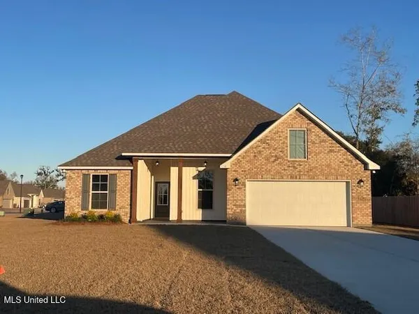 $356,025 | 6 Gant Lane, Long Beach, MS 39560