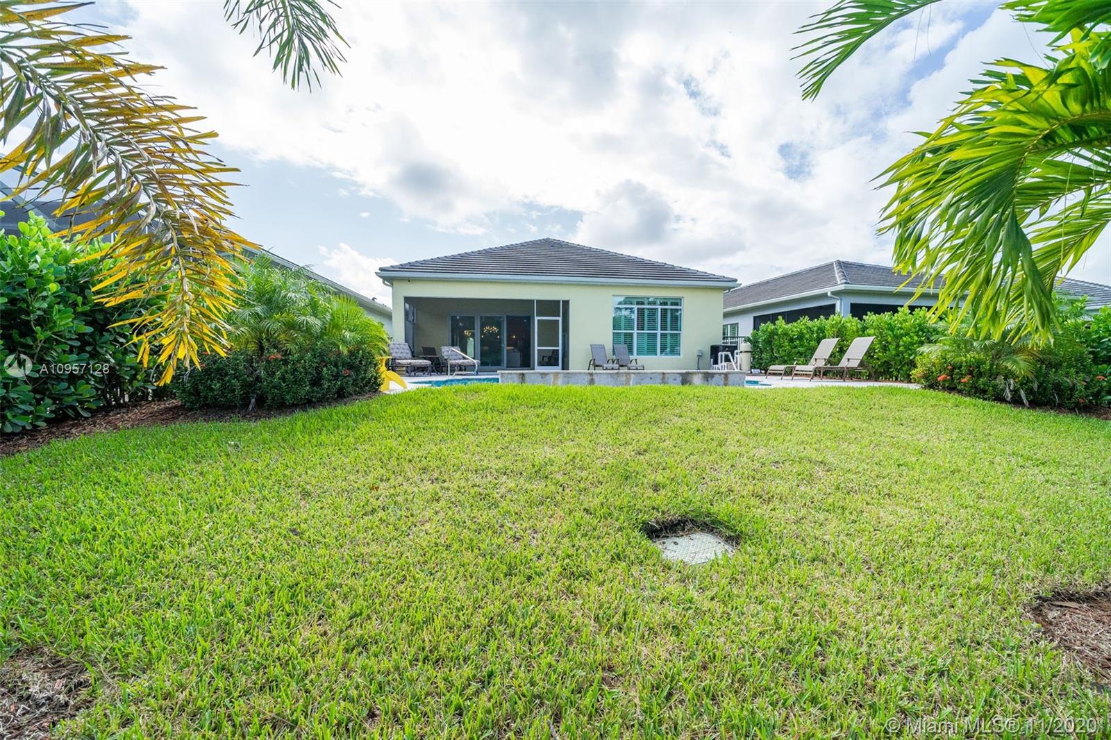 4622 Southwest Millbrook Lane Stuart, FL 34997 - Photo 17 of 52 Gallery Image 17