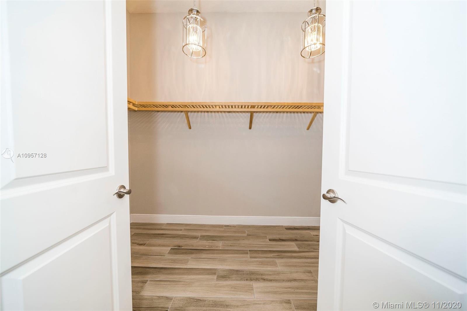 4622 Southwest Millbrook Lane Stuart, FL 34997 - Photo 27 of 52 Gallery Image 27