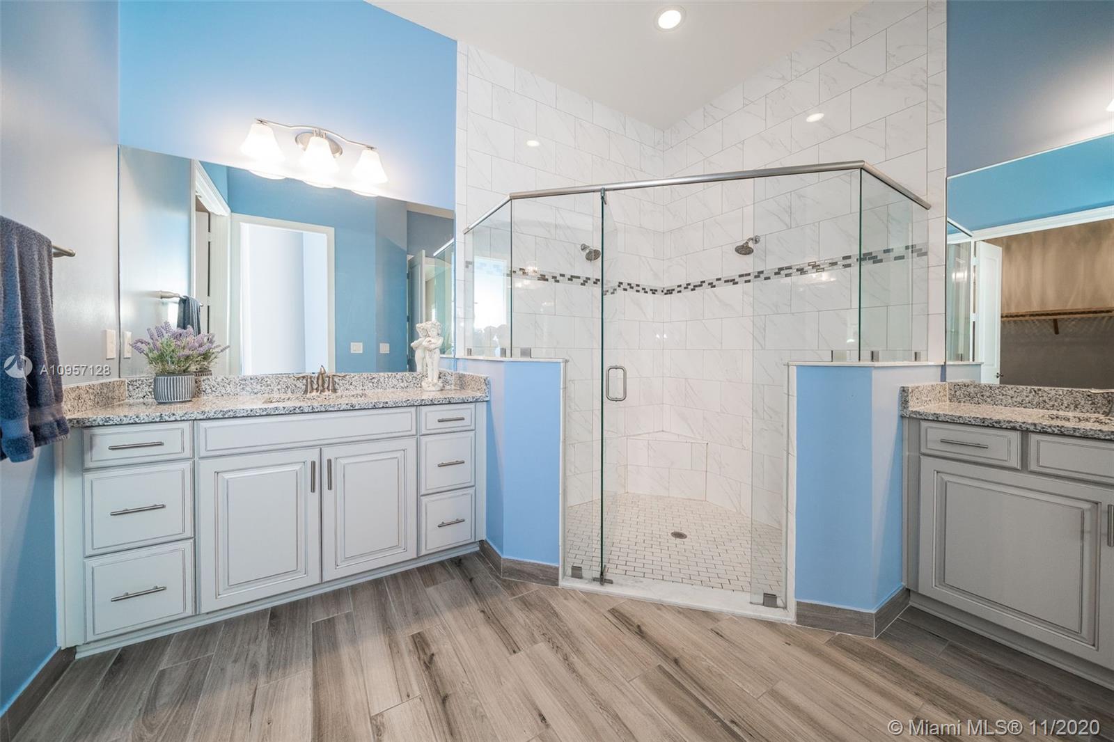 4622 Southwest Millbrook Lane Stuart, FL 34997 - Photo 10 of 52 Gallery Image 10