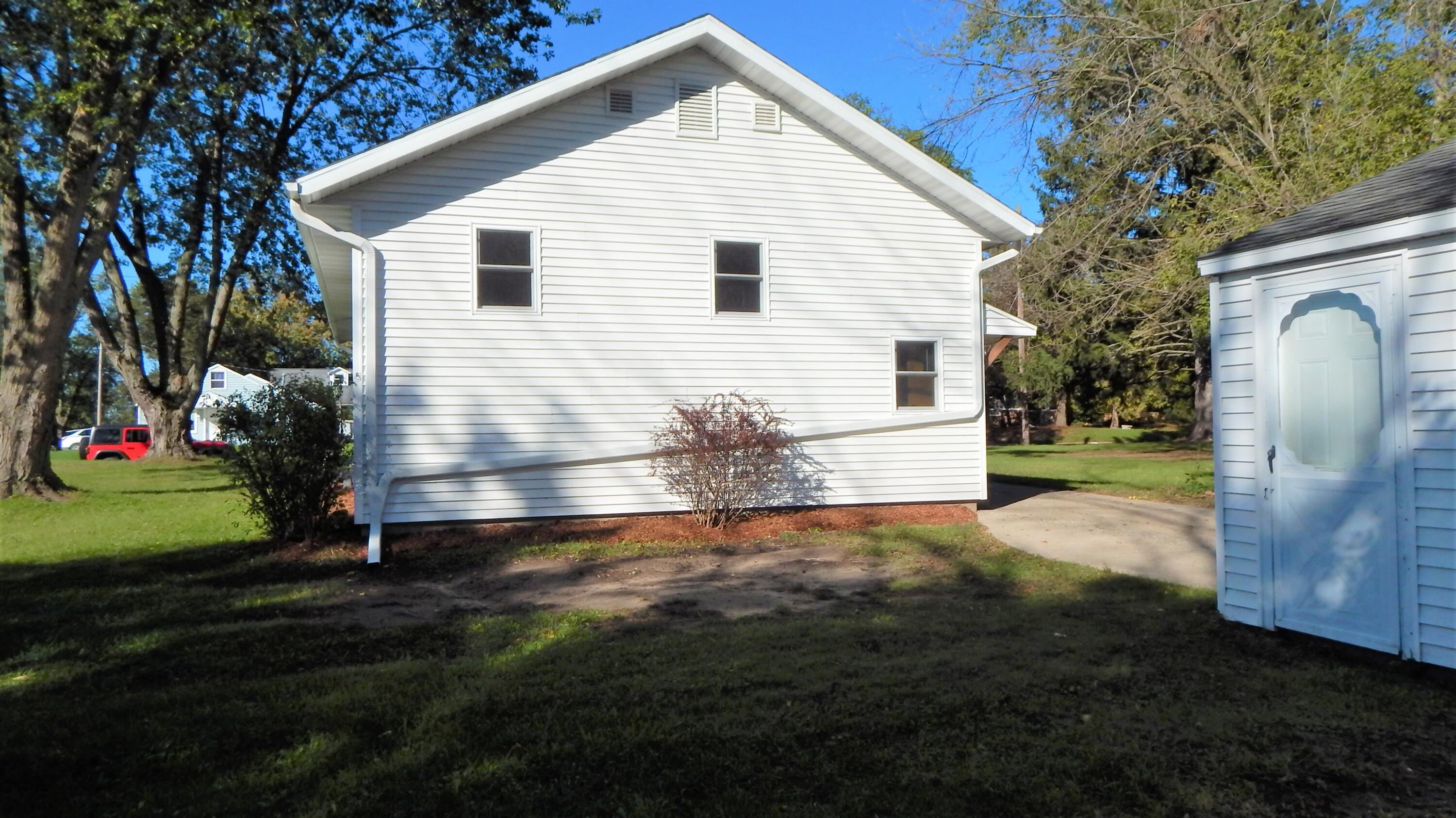 157 Jericho Road Battle Creek, MI 49014 - Photo 5 of 39 DSCN0147