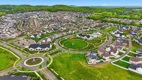 $725,000 | 1551 Drakes Creek Road, Hendersonville, TN 37075