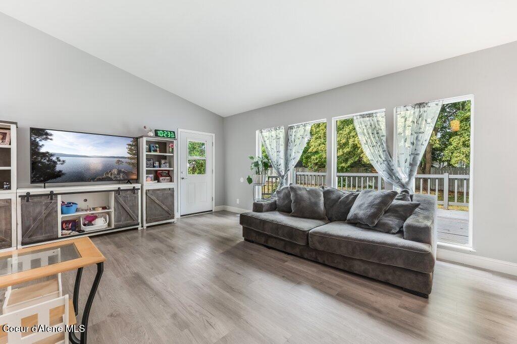 3701 Belmont Road Coeur D'Alene, ID 83815 - Photo 15 of 49 --15.jpg-SMALL