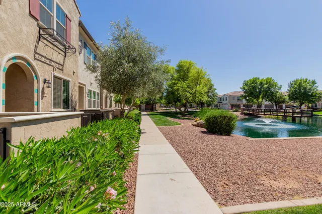 $405,000 | 2660 South Equestrian Drive, Unit 103, Gilbert, AZ 85295
