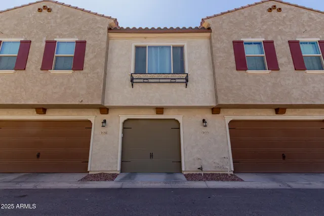$405,000 | 2660 South Equestrian Drive, Unit 103, Gilbert, AZ 85295