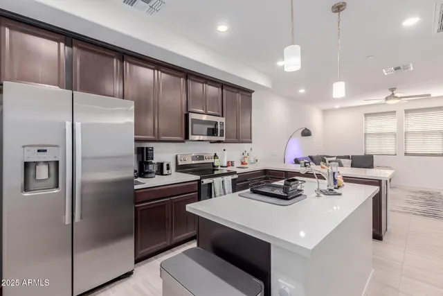 $405,000 | 2660 South Equestrian Drive, Unit 103, Gilbert, AZ 85295