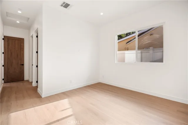 $1,874,000 | 6935 Jellico Avenue, Lake Balboa, CA 91406