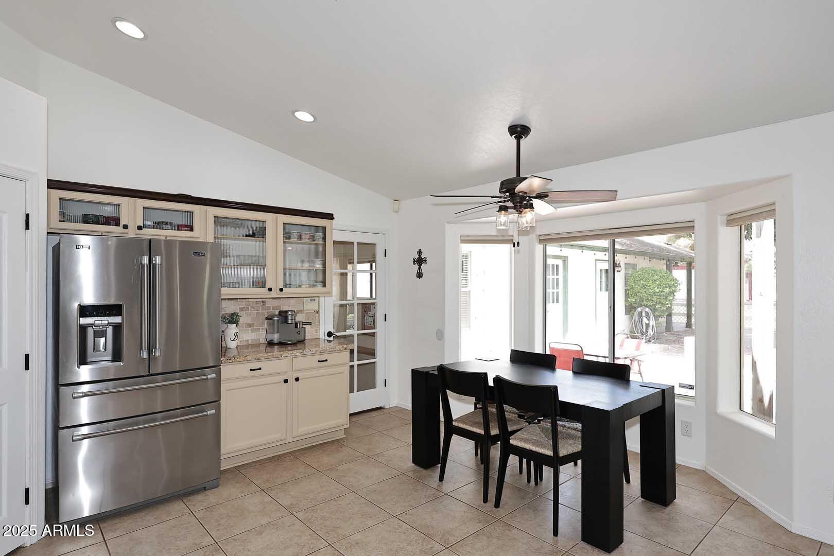 17730 East Brooks Farm Road Gilbert, AZ 85298 - Photo 13 of 83 Kitchen-Breakfast Nook