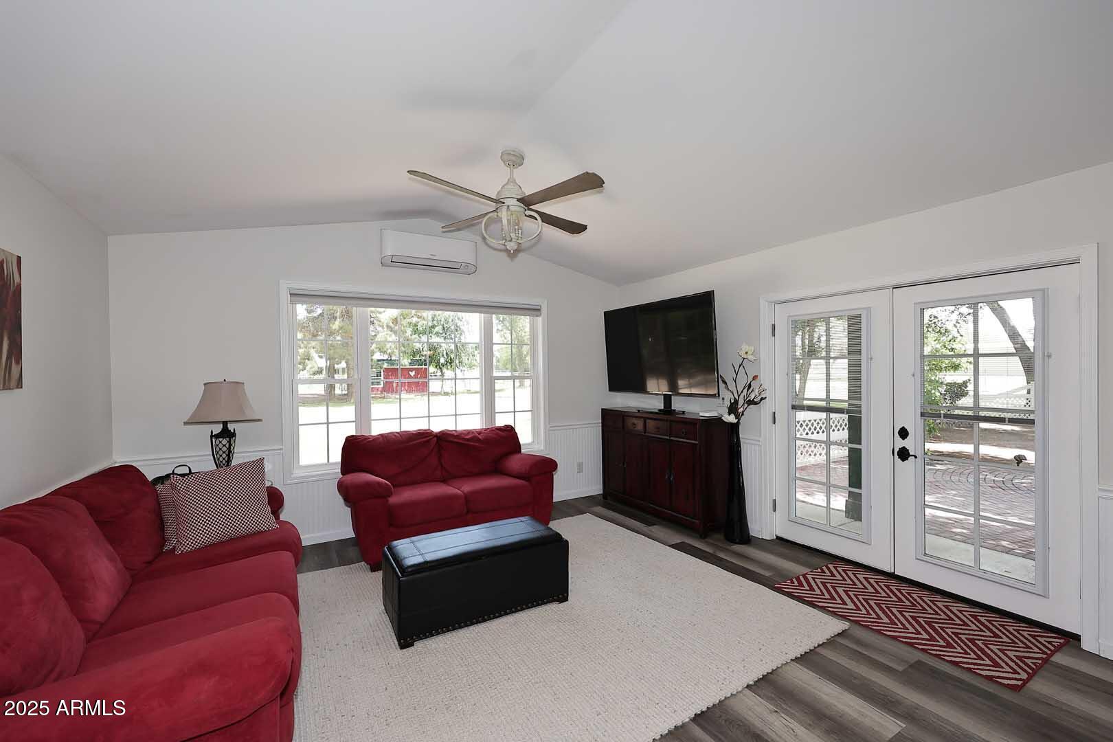 17730 East Brooks Farm Road Gilbert, AZ 85298 - Photo 33 of 83 Guest House-Great Room2