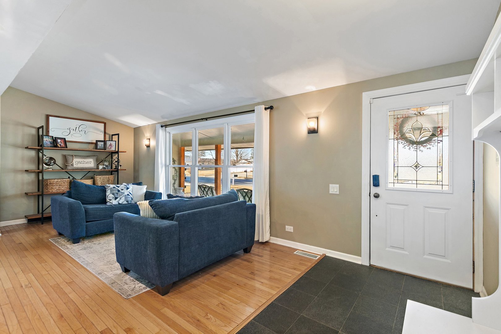 1900 Perry Court Sycamore, IL 60178 - Photo 3 of 43 Gallery Image 3