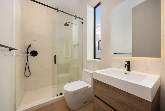 $2,800,000 | 3144 Elizabeth Street, Coconut Grove, FL 33133