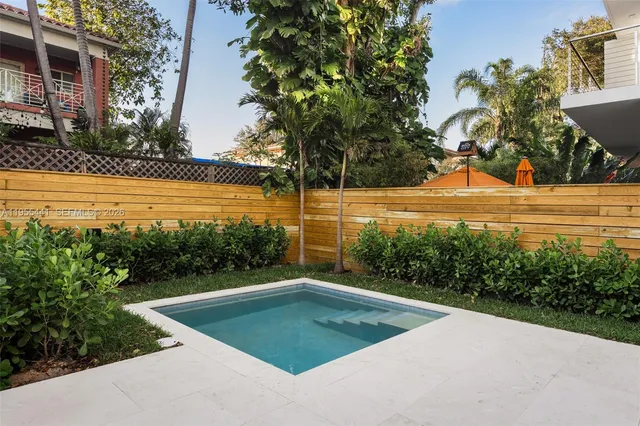 $2,800,000 | 3144 Elizabeth Street, Coconut Grove, FL 33133