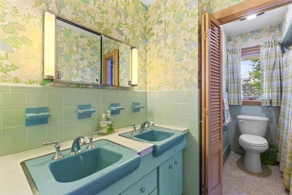 8 Wahtera Road Peabody, MA 01960 - Photo 21 of 39 Gallery Image 21
