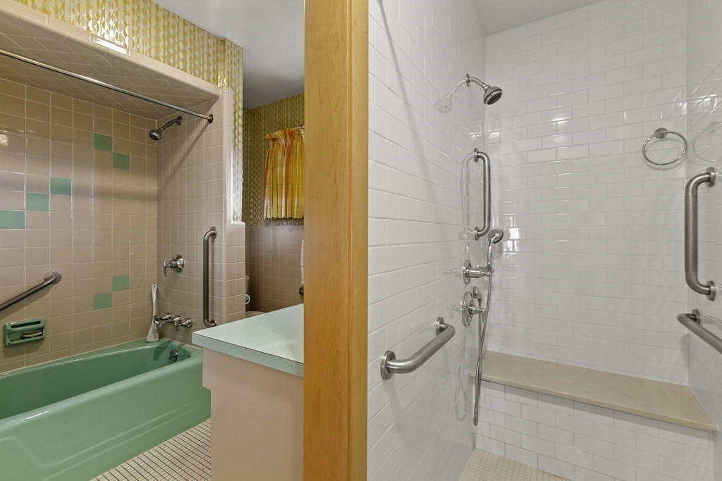 8 Wahtera Road Peabody, MA 01960 - Photo 28 of 39 Gallery Image 28