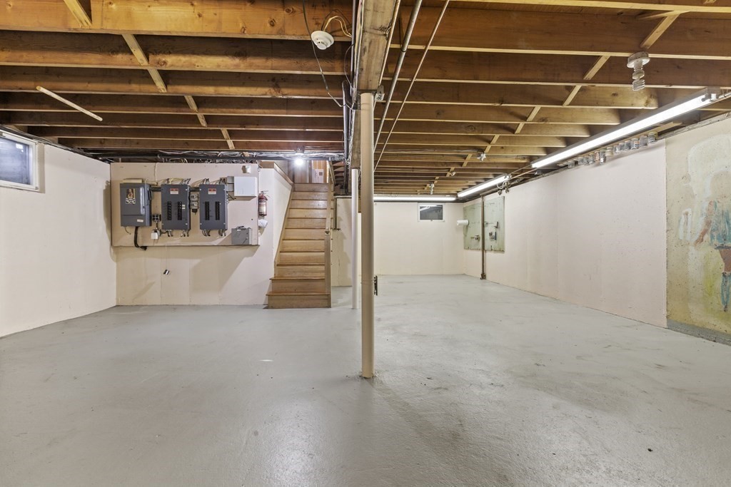 8 Wahtera Road Peabody, MA 01960 - Photo 32 of 39 Gallery Image 32