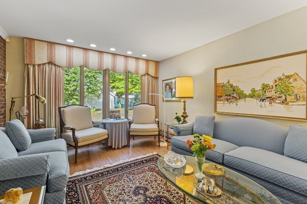 8 Wahtera Road Peabody, MA 01960 - Photo 4 of 39 Gallery Image 4