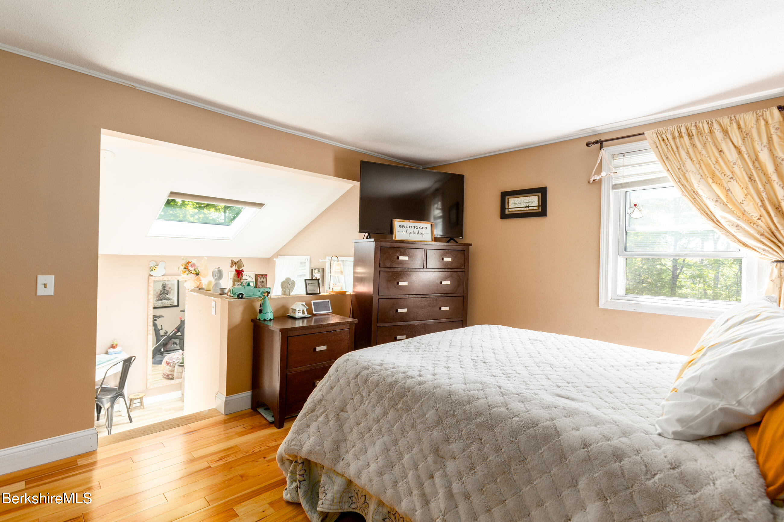 818 Partridge Road Lanesborough, MA 01237 - Photo 31 of 56 Primary Bedroom