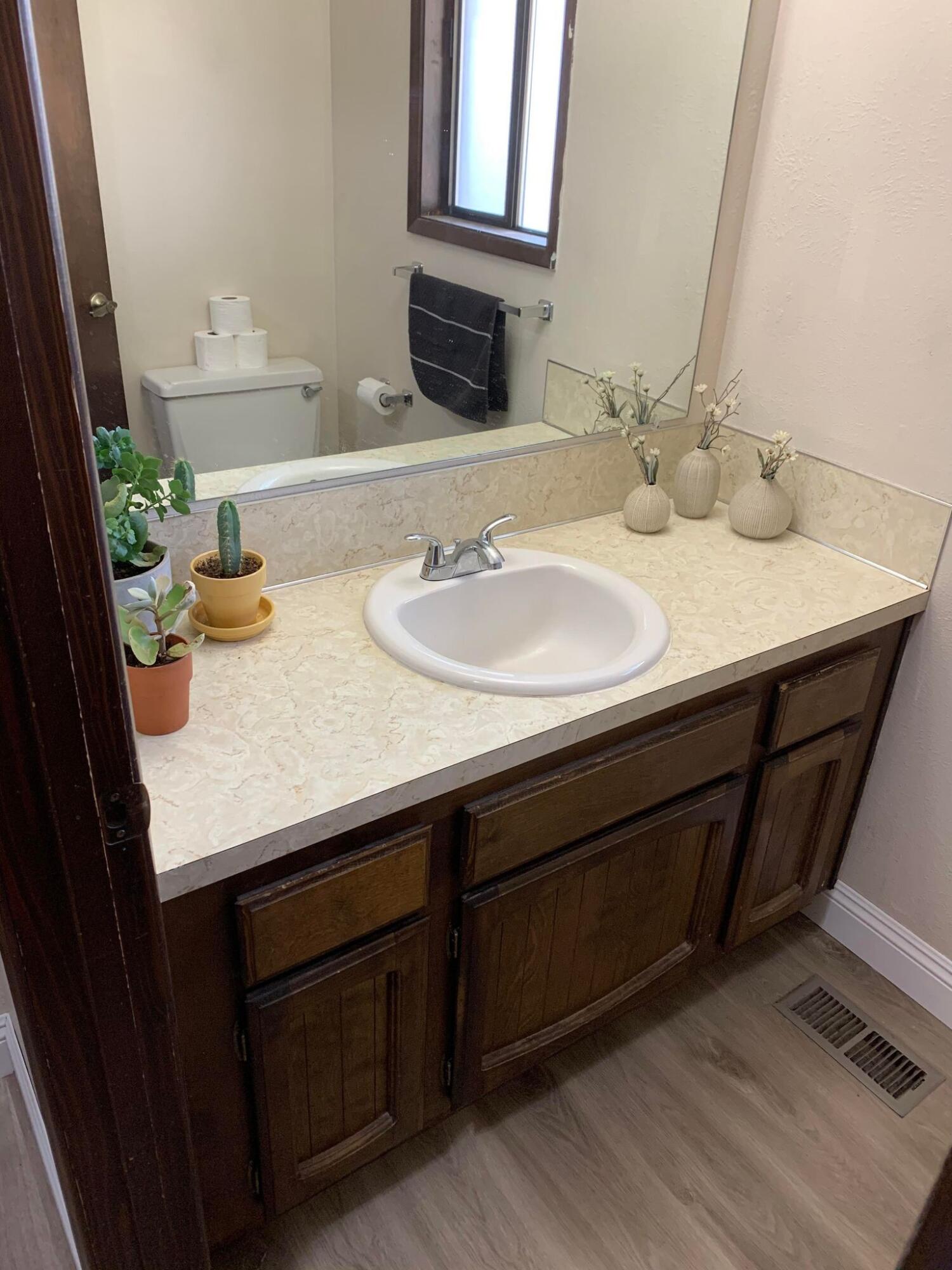 6415 Homedale Road Klamath Falls, OR 97603 - Photo 13 of 35 254929821_2005538092942030_1456755216995