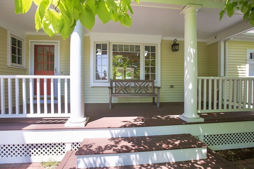 5 Charles Everett Way Hingham, MA 02043 - Photo 4 of 27 a front view of a house