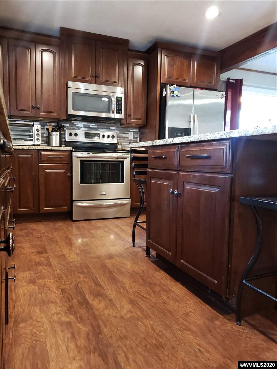 4805 Bailey Road Northeast Keizer, OR 97303 - Photo 11 of 41