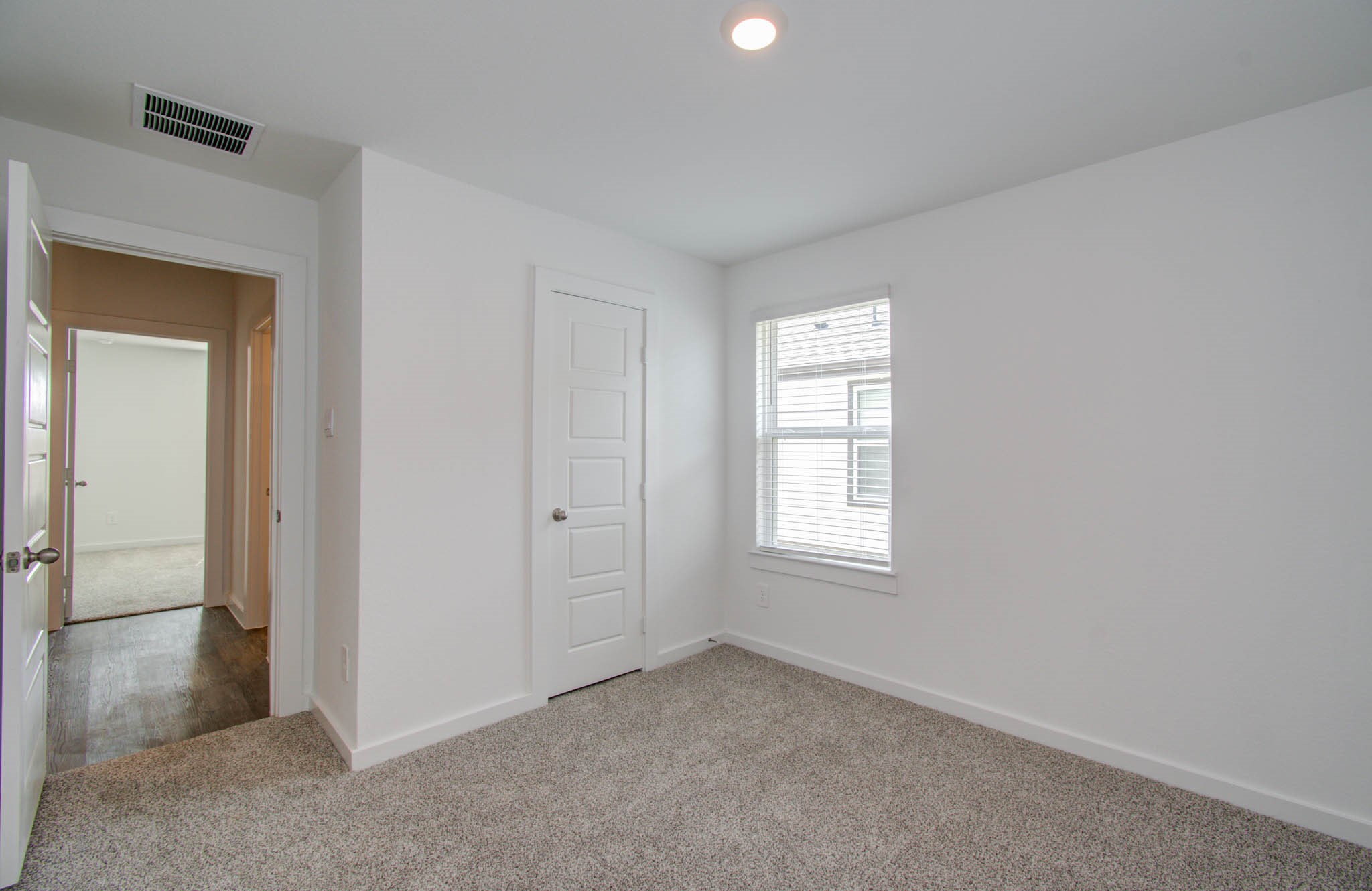 8922 Colicroot Drive Rosharon, TX 77583 - Photo 6 of 31