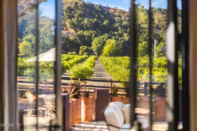 $3,125,000 | 10802 Oak Knoll Road, Ojai, CA 93023