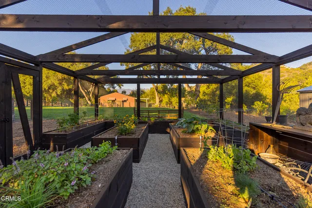 $3,125,000 | 10802 Oak Knoll Road, Ojai, CA 93023