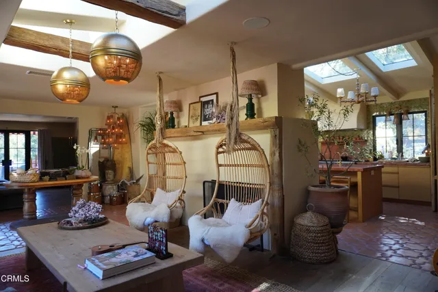 $3,125,000 | 10802 Oak Knoll Road, Ojai, CA 93023