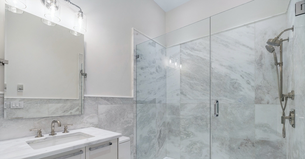 1 School Street, Unit R11 Manchester, MA 01944 - Photo 5 of 13