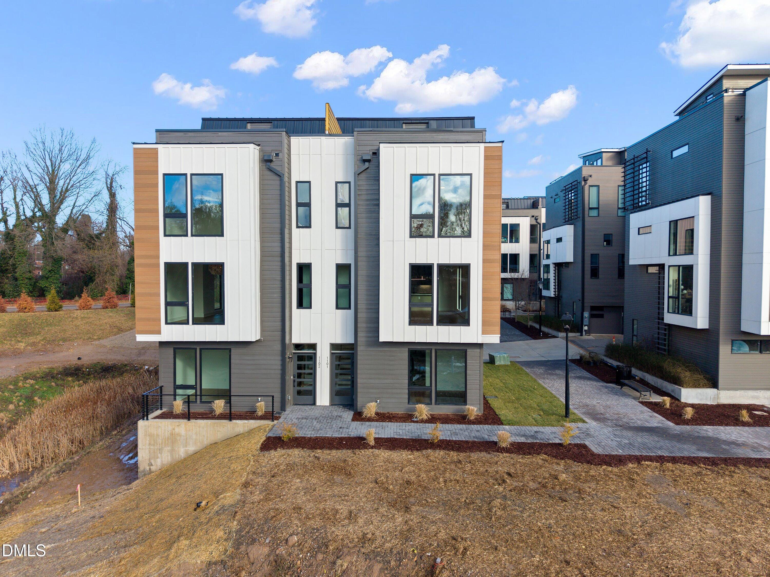 01-512 Gordon St, 901 _ (1)