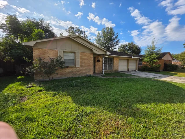 $279,000 | 118 Outlook Drive, Houston, TX 77034