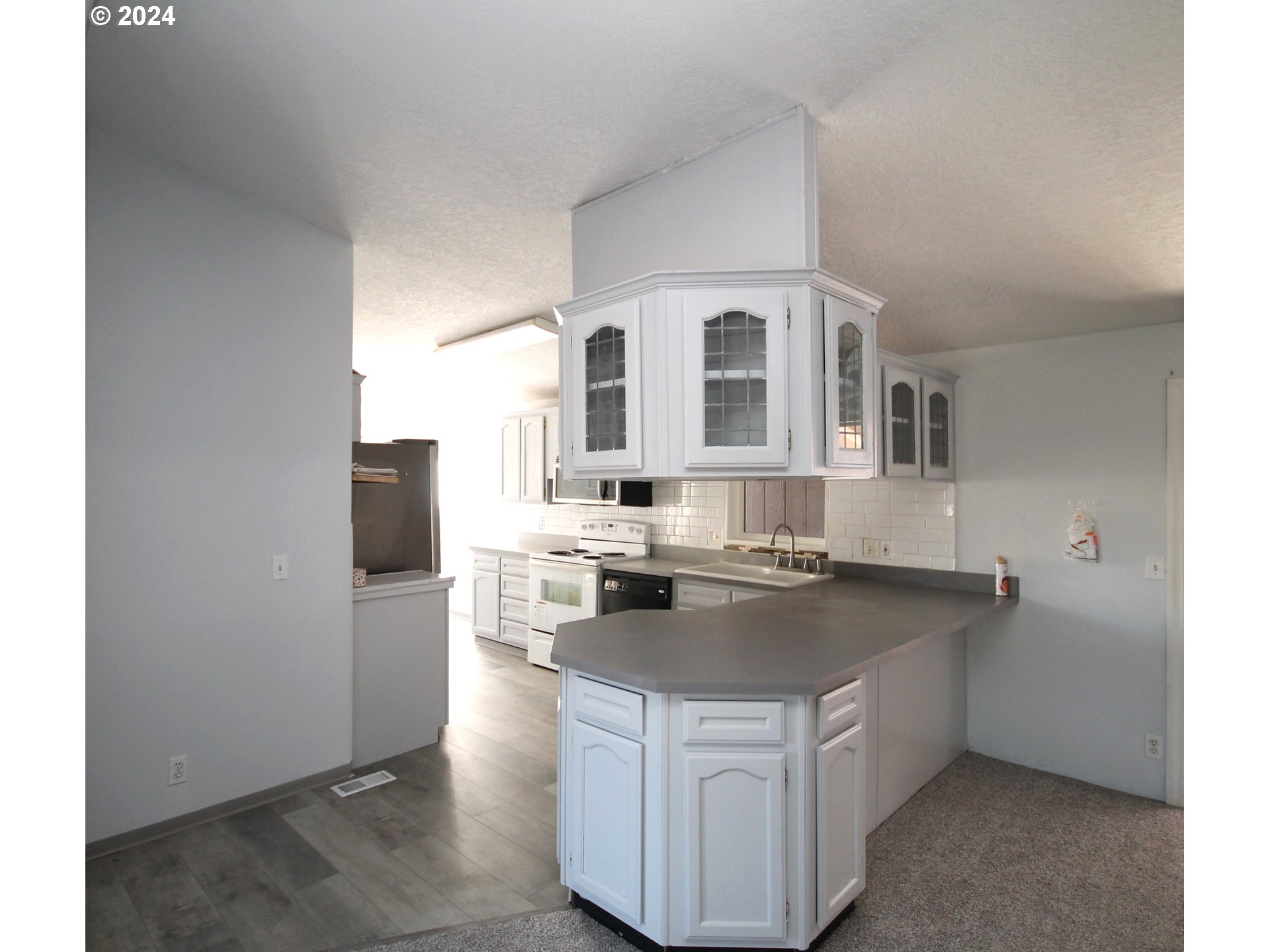 1500 South Sandoz Road, Unit 13 Newberg, OR 97132 - Photo 11 of 35 Gallery Image 11
