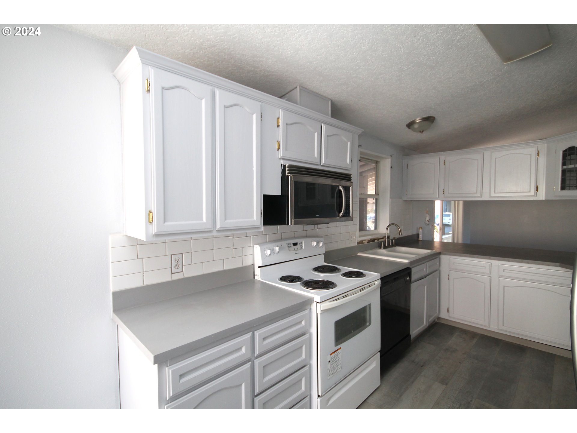 1500 South Sandoz Road, Unit 13 Newberg, OR 97132 - Photo 15 of 35 Gallery Image 15