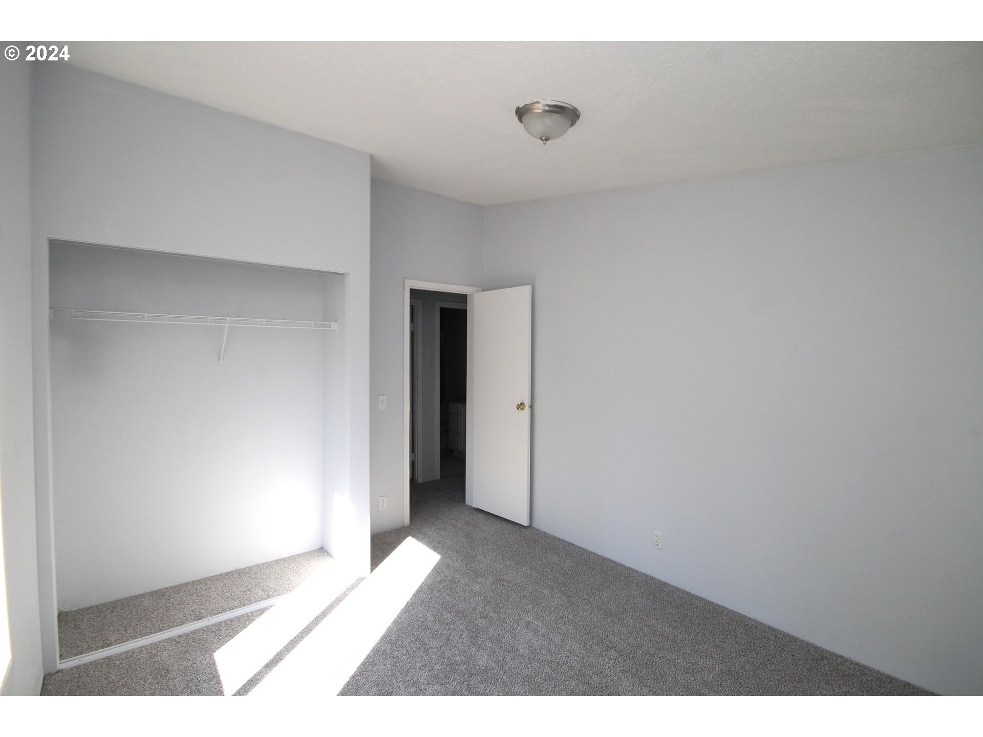 1500 South Sandoz Road, Unit 13 Newberg, OR 97132 - Photo 21 of 35 Bedroom