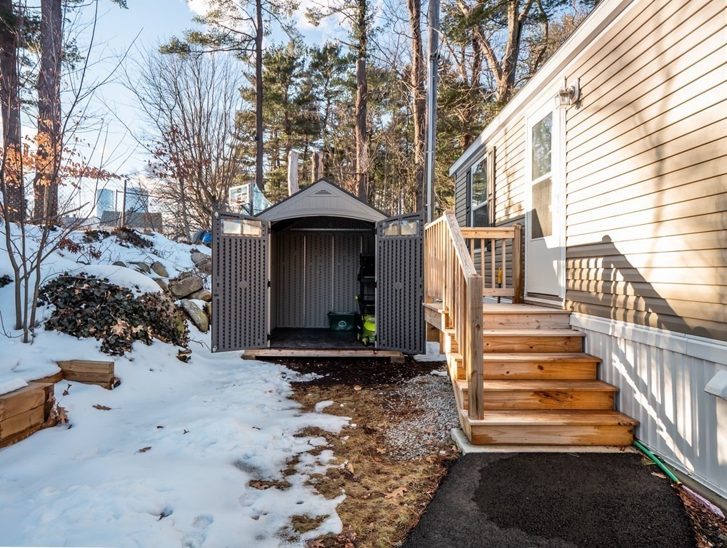 10 Holiday Road Holbrook, MA 02343 - Photo 5 of 22 Gallery Image 5