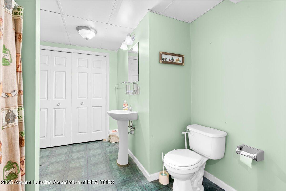 10510 Airport Road Dewitt, MI 48820 - Photo 35 of 42 38-Media Jett - 15