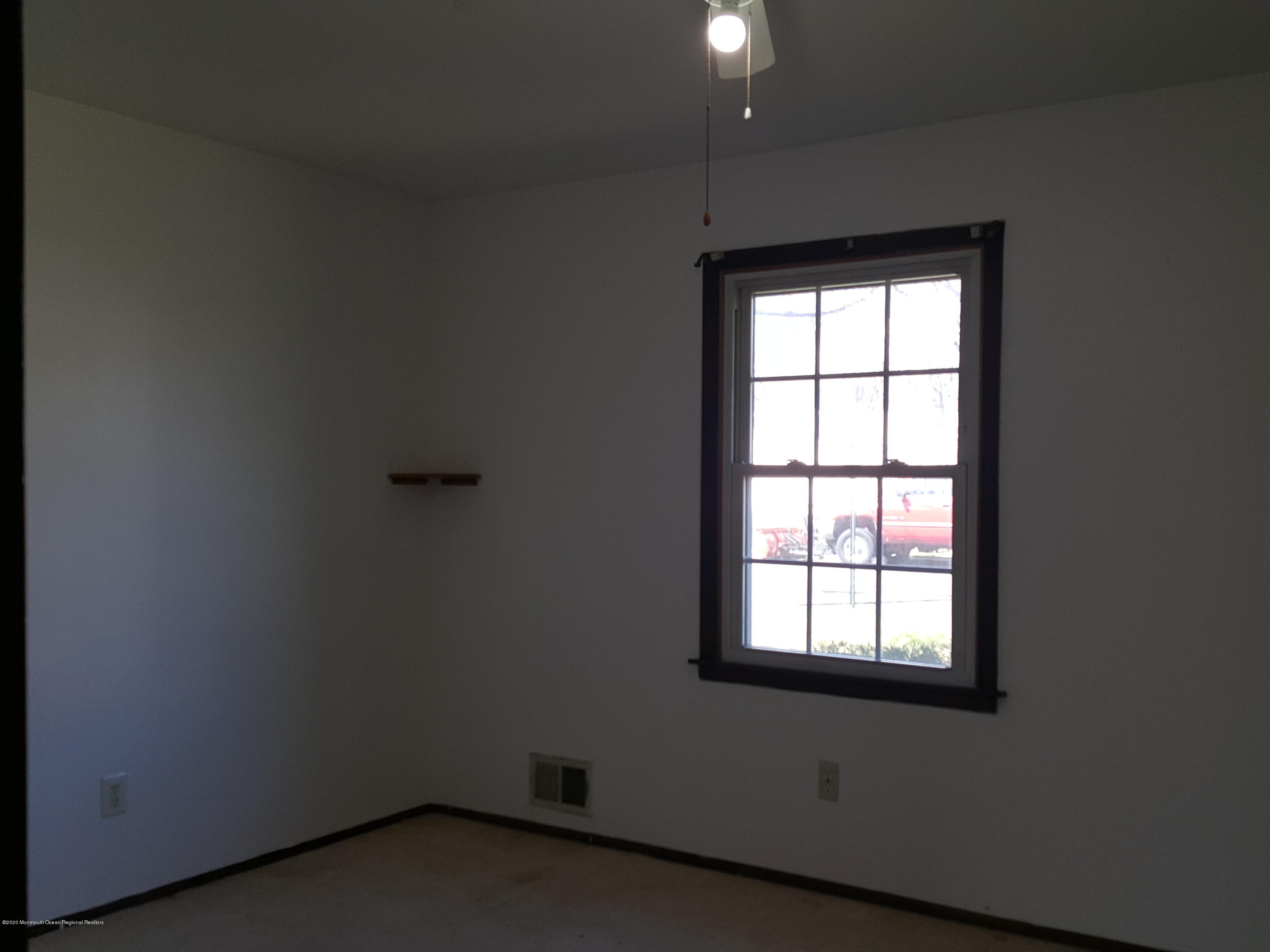 129 County Road Cliffwood, NJ 07721 - Photo 10 of 18 20200324_131406