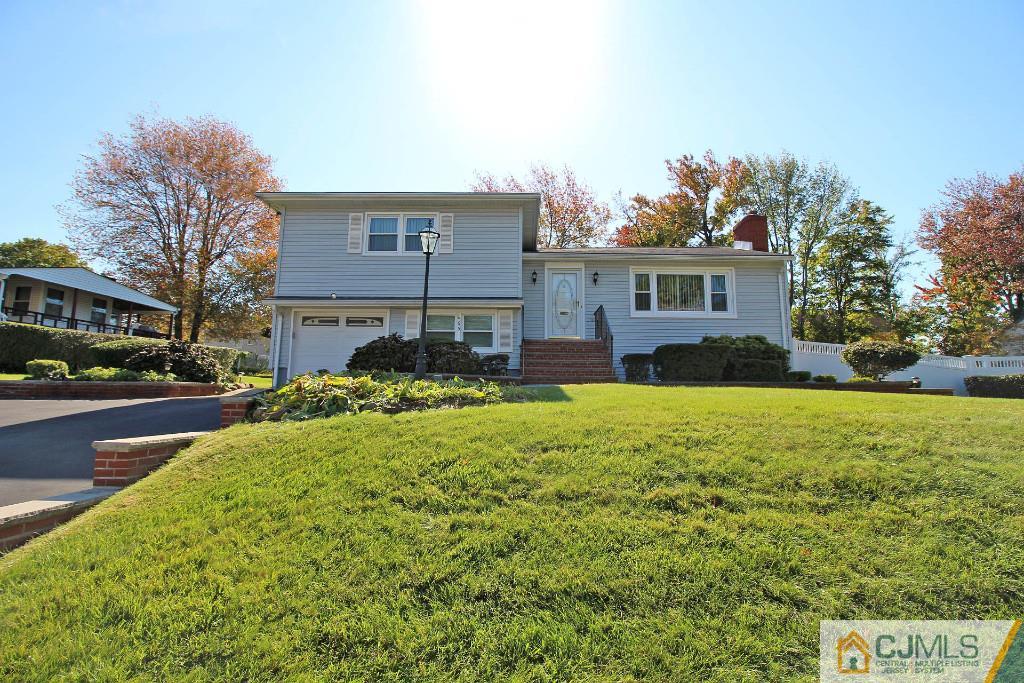 865 Inman Avenue Edison, NJ 08820 - Photo 1 of 25 Gallery Image 1