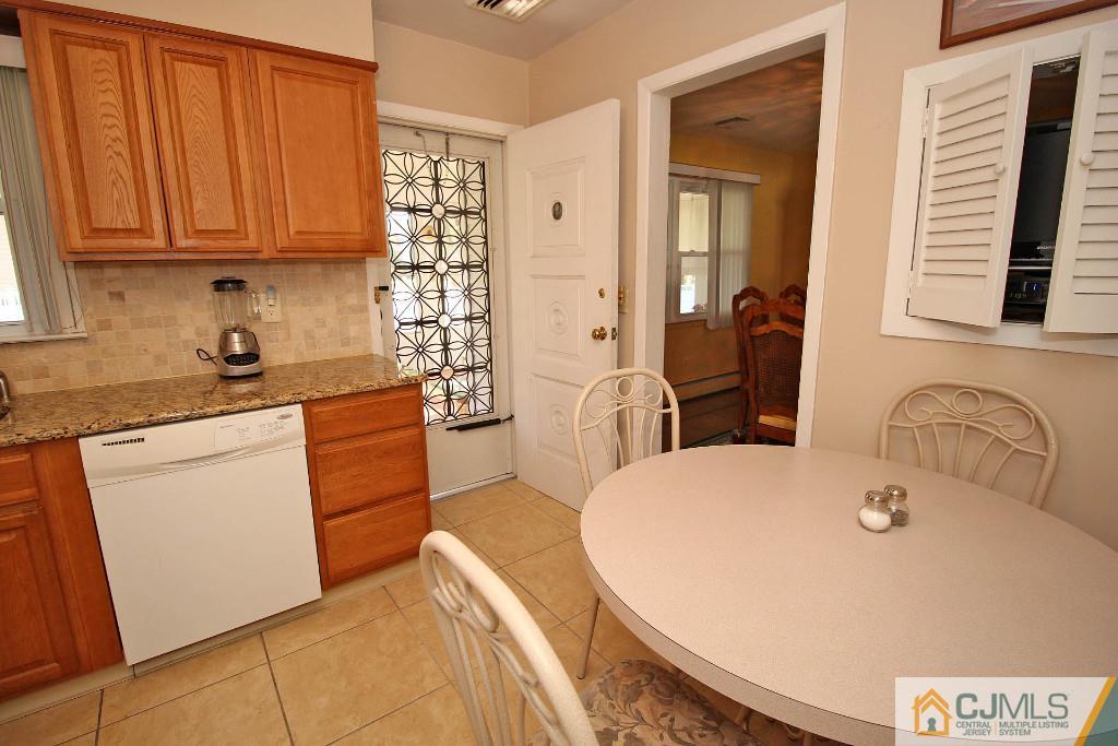 865 Inman Avenue Edison, NJ 08820 - Photo 13 of 25 Gallery Image 13