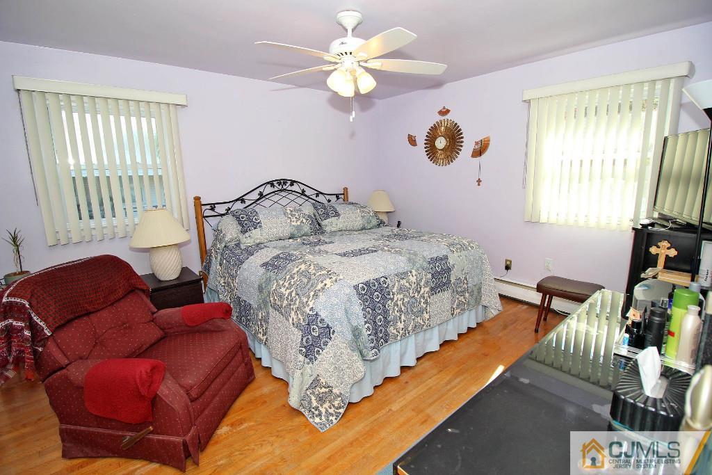865 Inman Avenue Edison, NJ 08820 - Photo 17 of 25 Gallery Image 17