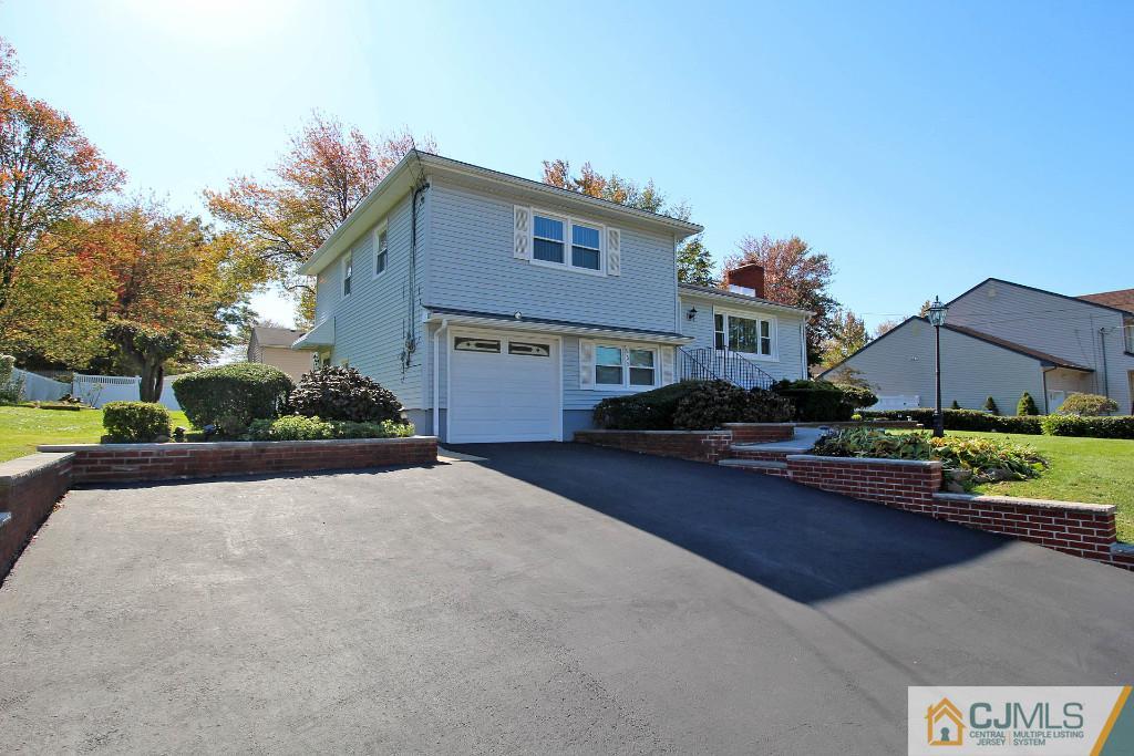 865 Inman Avenue Edison, NJ 08820 - Photo 3 of 25 Gallery Image 3