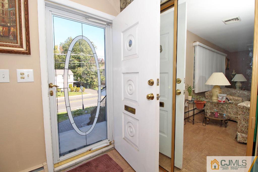 865 Inman Avenue Edison, NJ 08820 - Photo 7 of 25 Gallery Image 7
