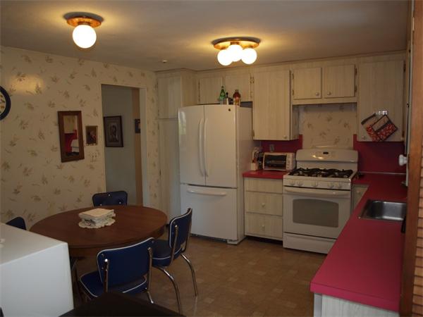 1 Gloversbrook Road Randolph, MA 02368 - Photo 6 of 22 Gallery Image 6