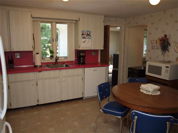 1 Gloversbrook Road Randolph, MA 02368 - Photo 7 of 22 Gallery Image 7