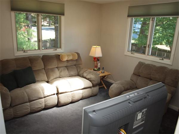 1 Gloversbrook Road Randolph, MA 02368 - Photo 9 of 22 Gallery Image 9