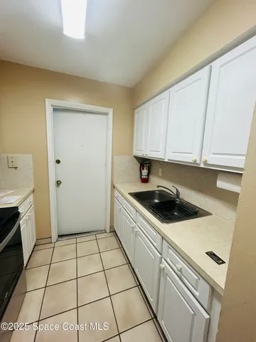 $1,300 | 8401 North Atlantic Avenue, Unit E4, Cape Canaveral, FL 32920