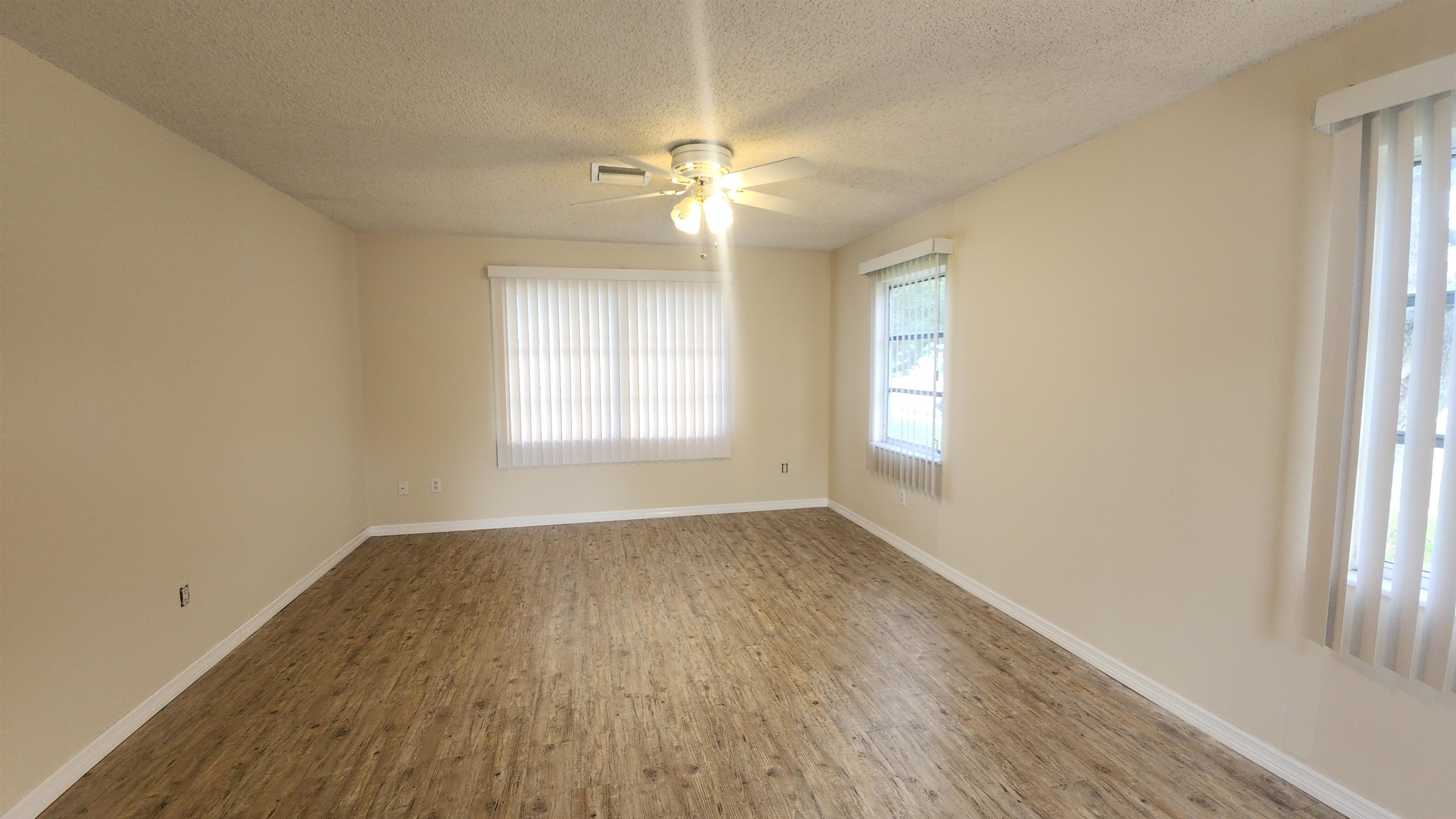 855 Alhambra Avenue St. Augustine, FL 32086 - Photo 3 of 15