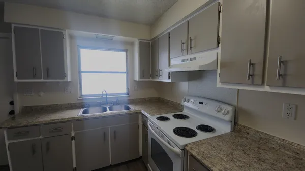 $1,695 | 855 Alhambra Avenue, St. Augustine, FL 32086