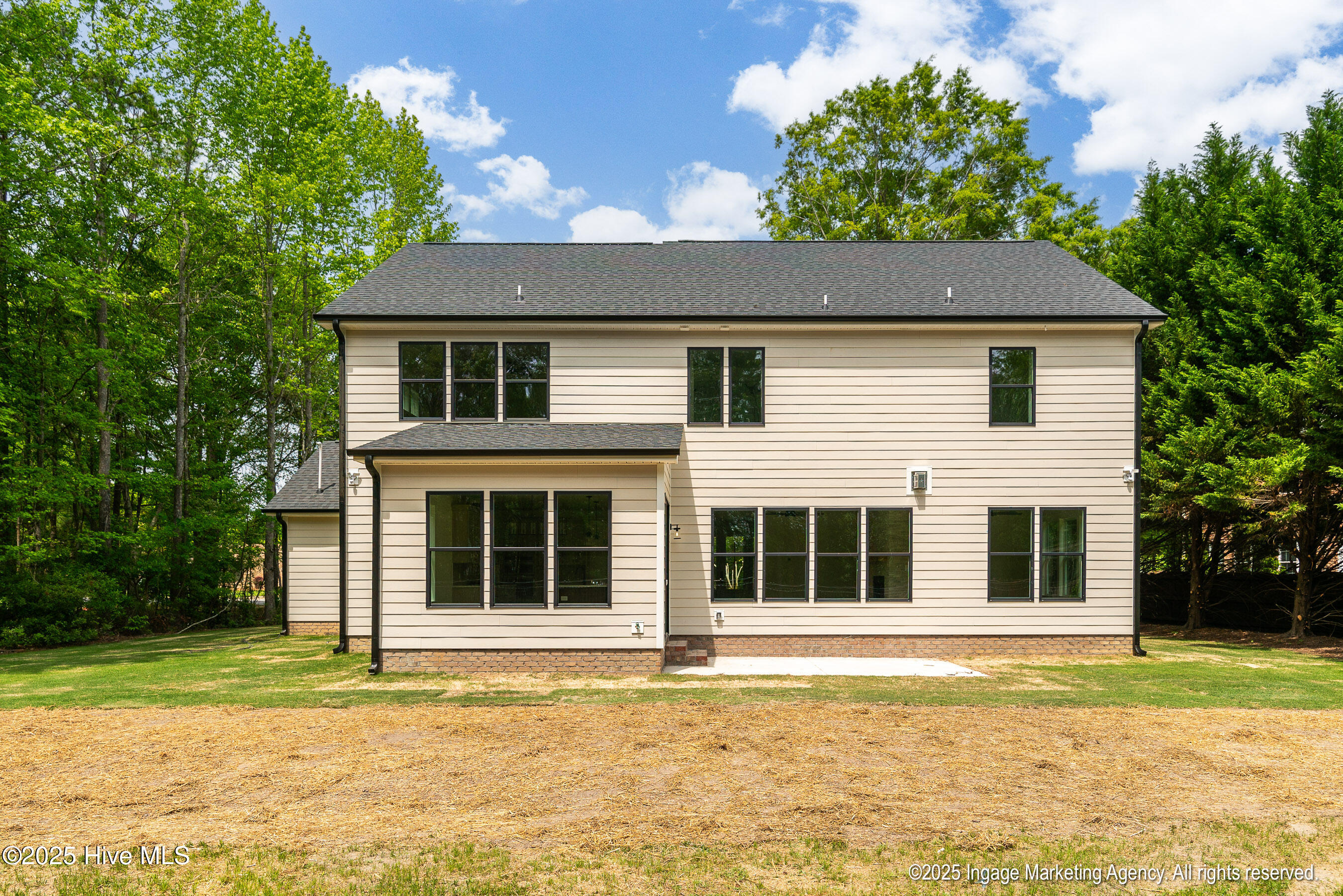 110 Caversham Road Greenville, NC 27858 - Photo 5 of 49 20250422 MLS K_Duncan 110 Caversham Rd G
