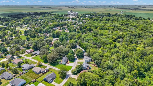 $299,900 | 10 Dunlap Woods, Sidney, IL 61877